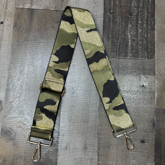 Ah Dorned Adjusted Camo Strap - Picture 4 of 6